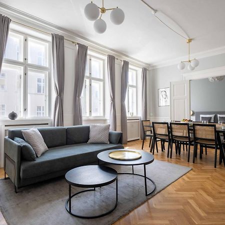 Lavish 4Br Apartment In The Heart Of Cph By The Canals Koppenhága Kültér fotó